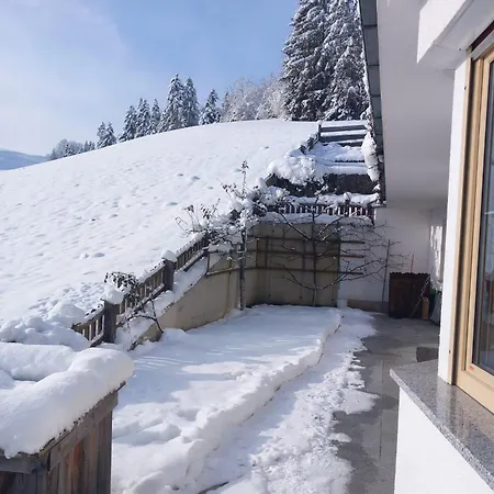 Haus Am Waldrand شقة *