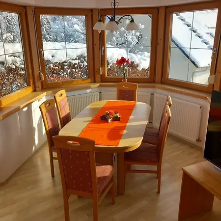 Haus Am Waldrand 아파트 티어제