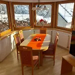 Haus Am Waldrand דירה תיירזה